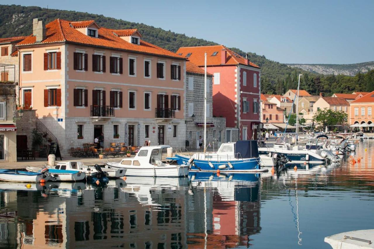 Ancora Faros Apartment Stari Grad  Bagian luar foto