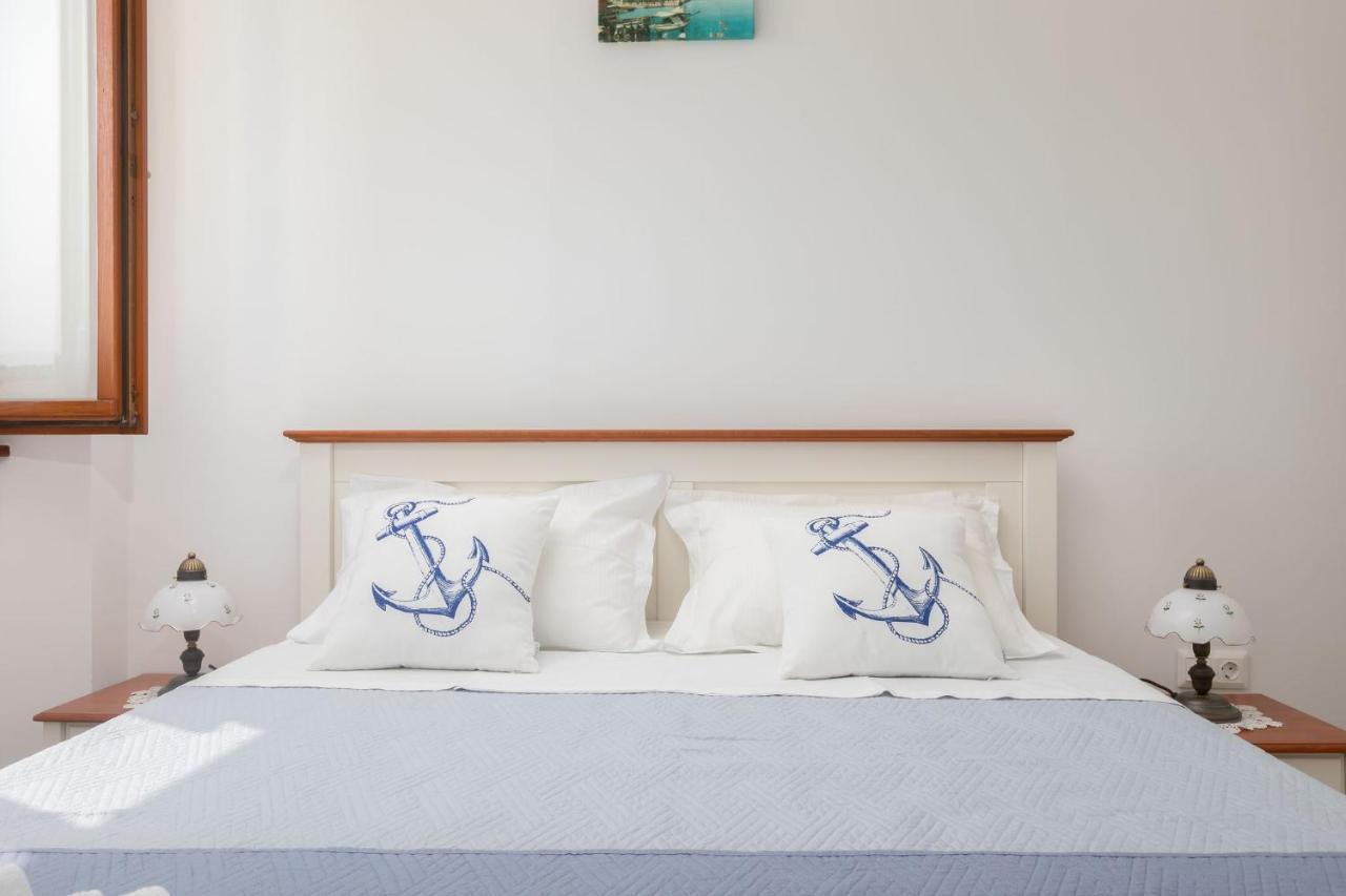 Ancora Faros Apartment Stari Grad  Bagian luar foto