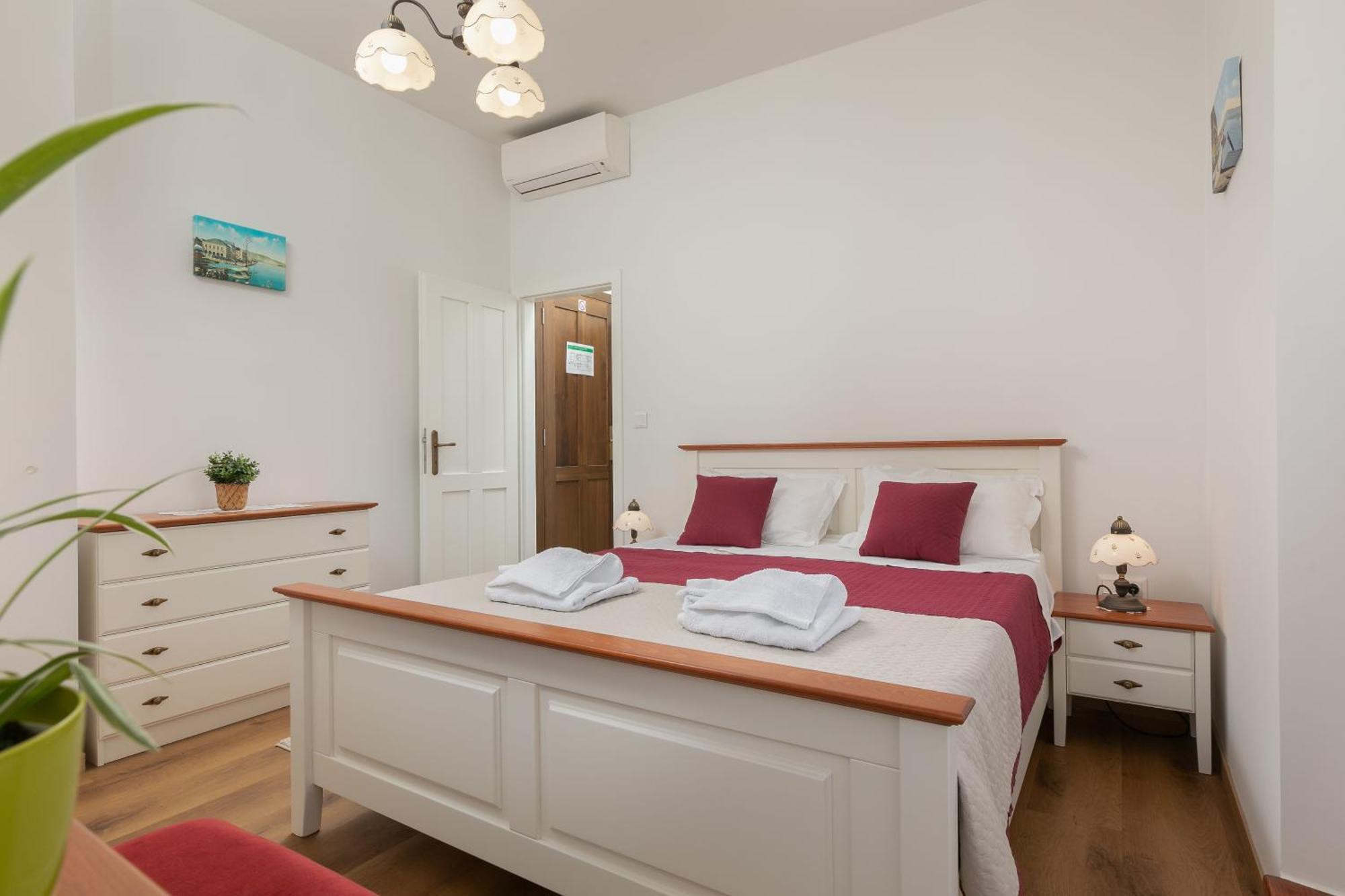 Ancora Faros Apartment Stari Grad  Ruang foto