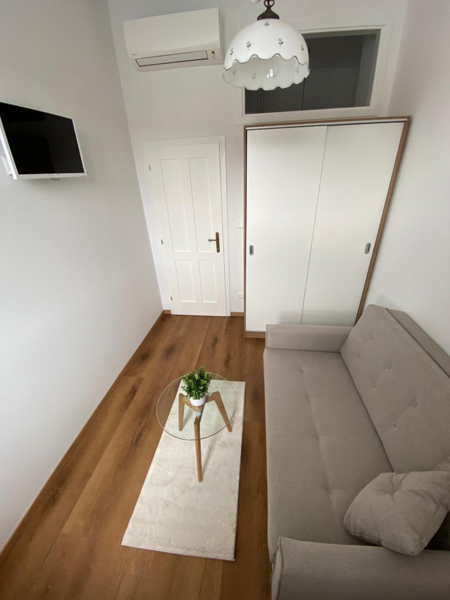 Ancora Faros Apartment Stari Grad  Ruang foto